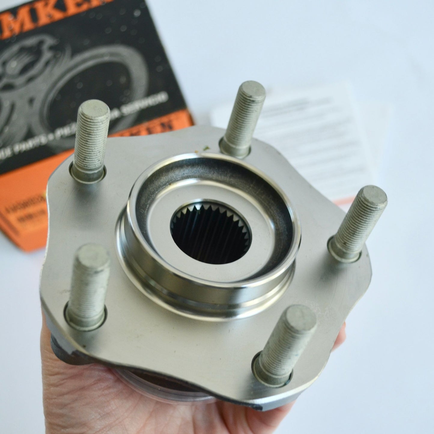 Timken Front Wheel Bearing Hub Assembly HA590538 Nissan Sentra Leaf NV200 NEW