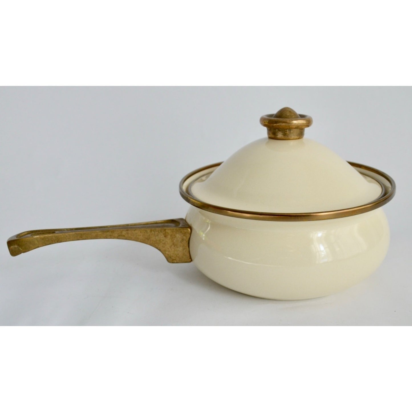 La Cuisine Gailstyne Sutton Enamel Cookware Lidded Pan Cream Gold