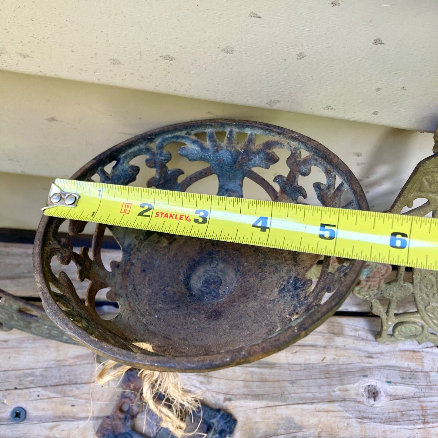 Lot 2 Vintage Ideal Cast Iron Oil Lamp Wall Sconces Antique Swing Arm Sconce