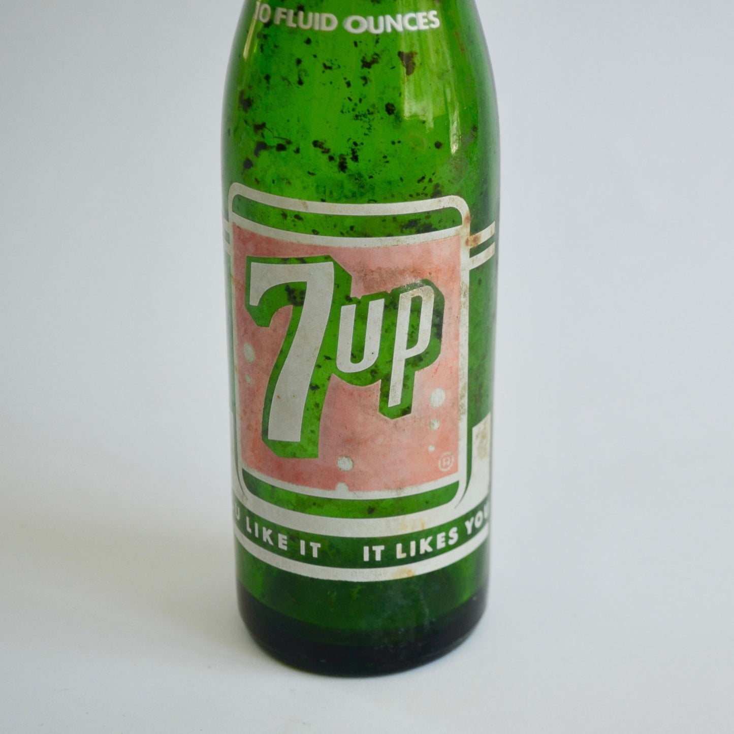 Vintage 7up Glass Bottle 10 Fluid Ounces Green 7 Up Soda Pop "Fresh Up"