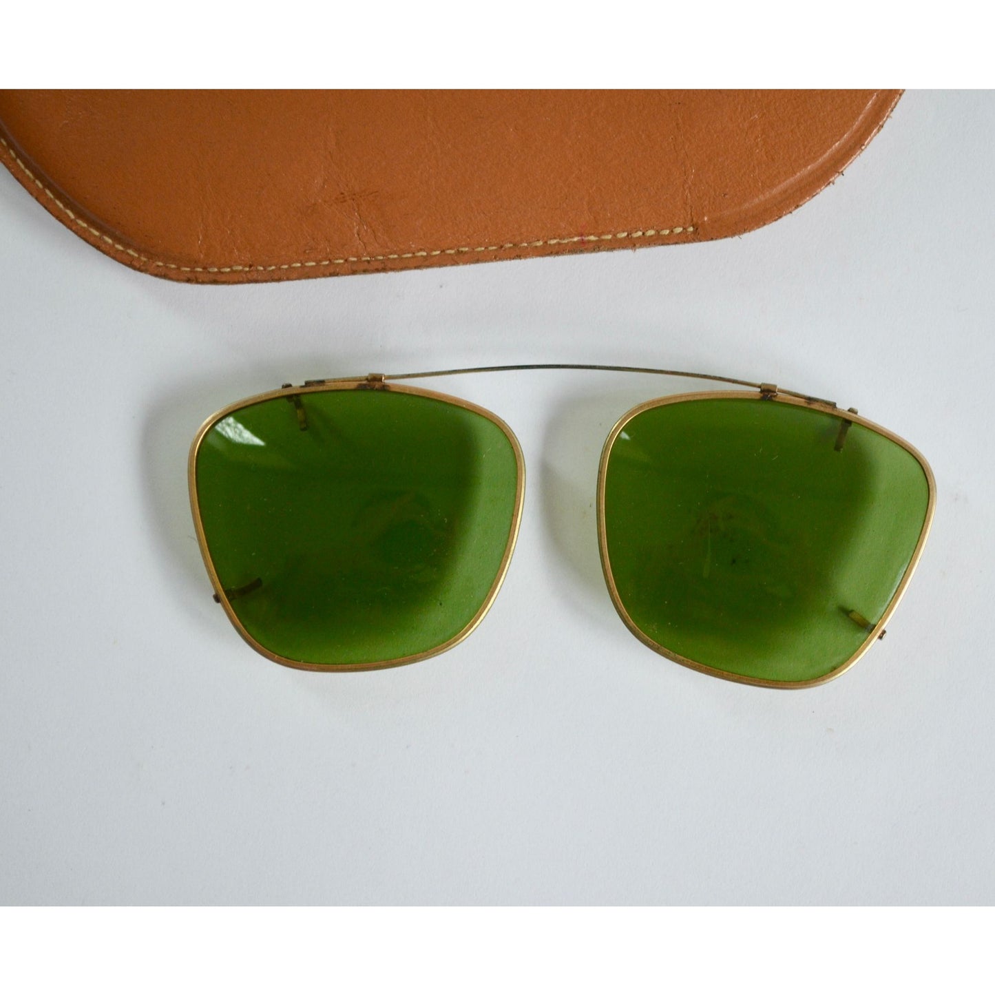 Vintage Polaroid Clip-On Sunglasses Green Glasses w/ Fidelity USA Case