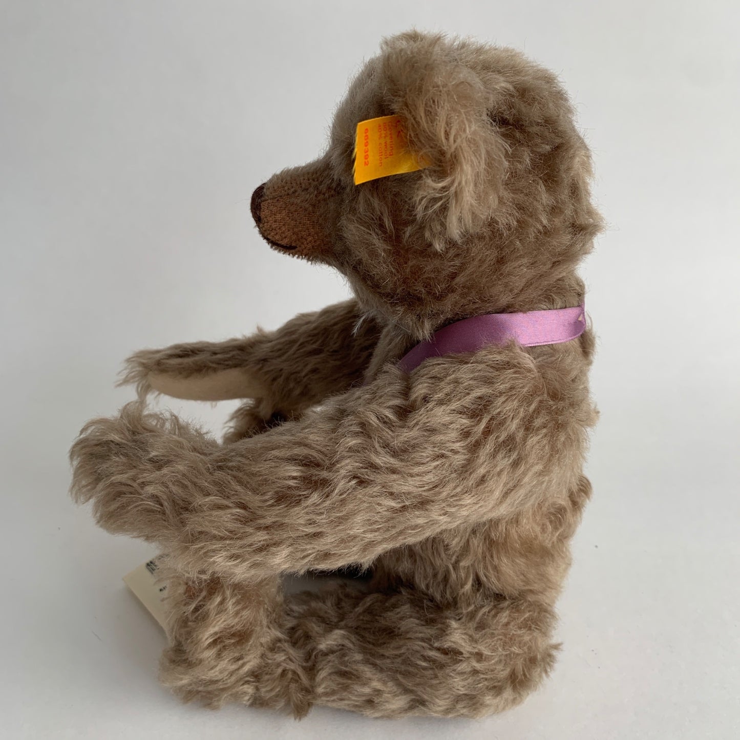 Steiff Bear of the Year 2006 with Medallion and Tag