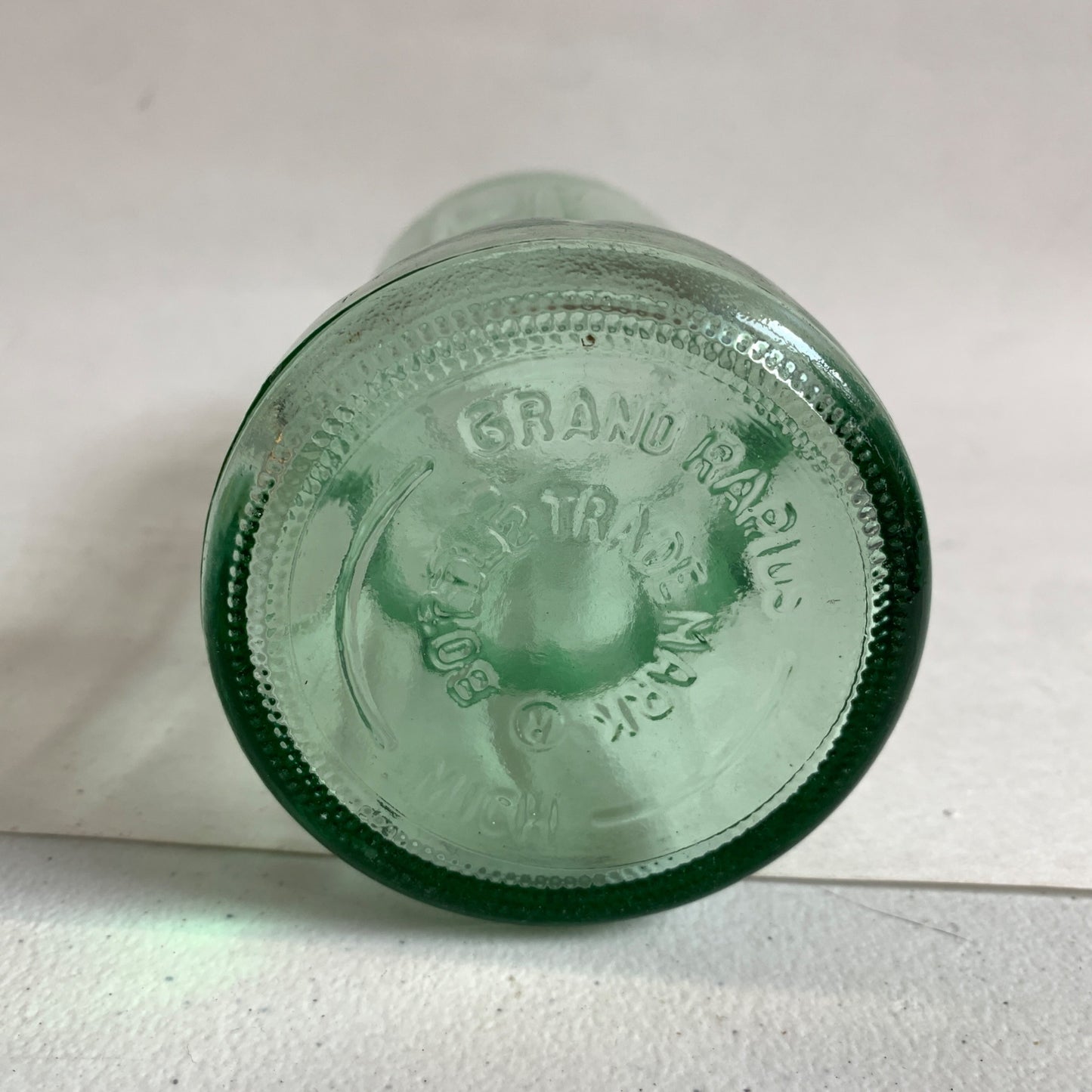 Vintage Coca Cola Coke 26 oz Grand Rapids Michigan Green Bottle Glass