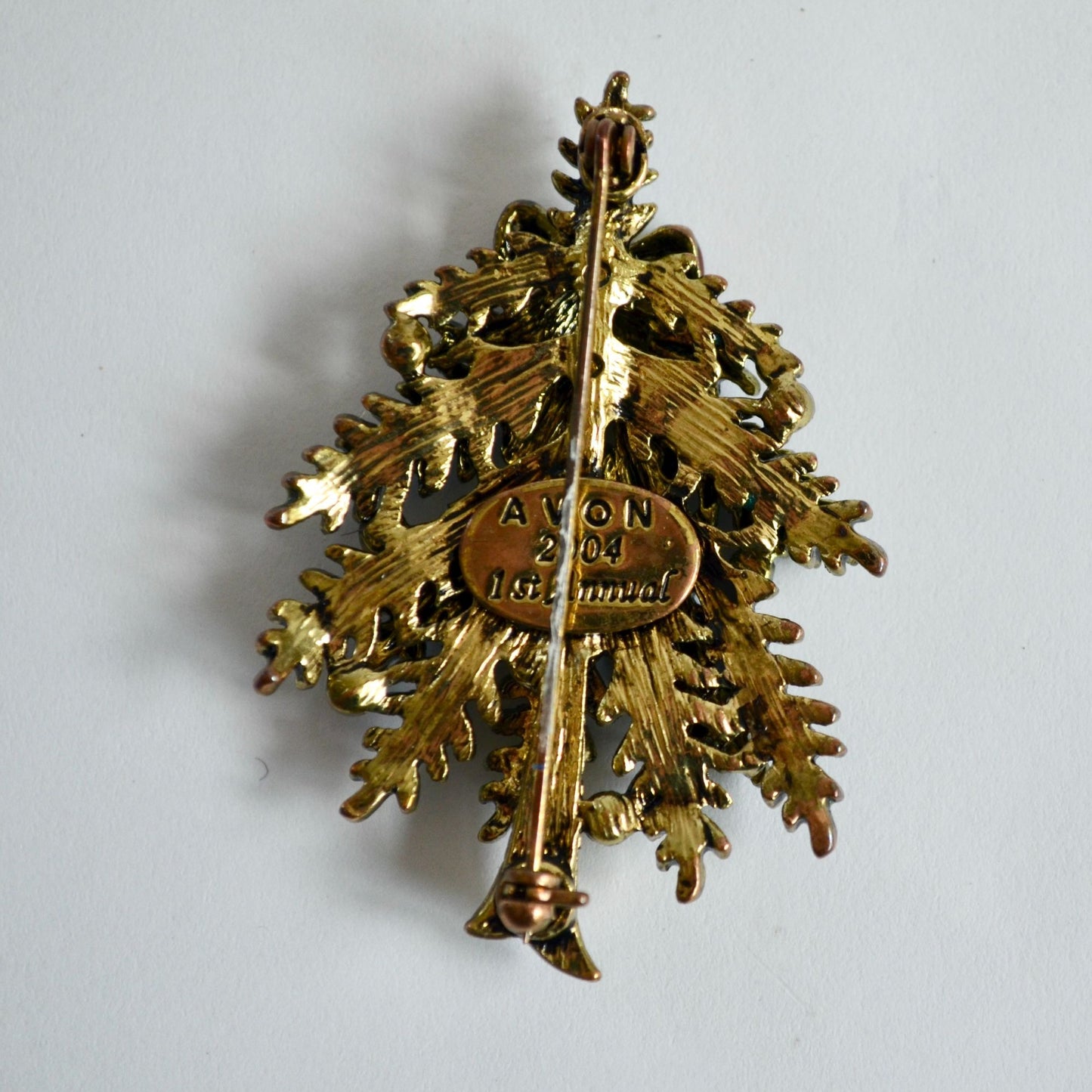 Avon 2004 1st Annual Rhinestone Enameled Brooch Pin Christmas Tree Signed