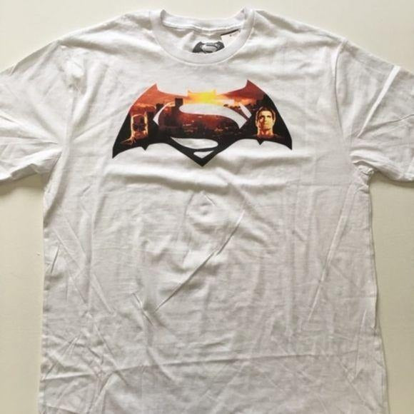 New Dawn of Justice Batman Superman Logo Tee