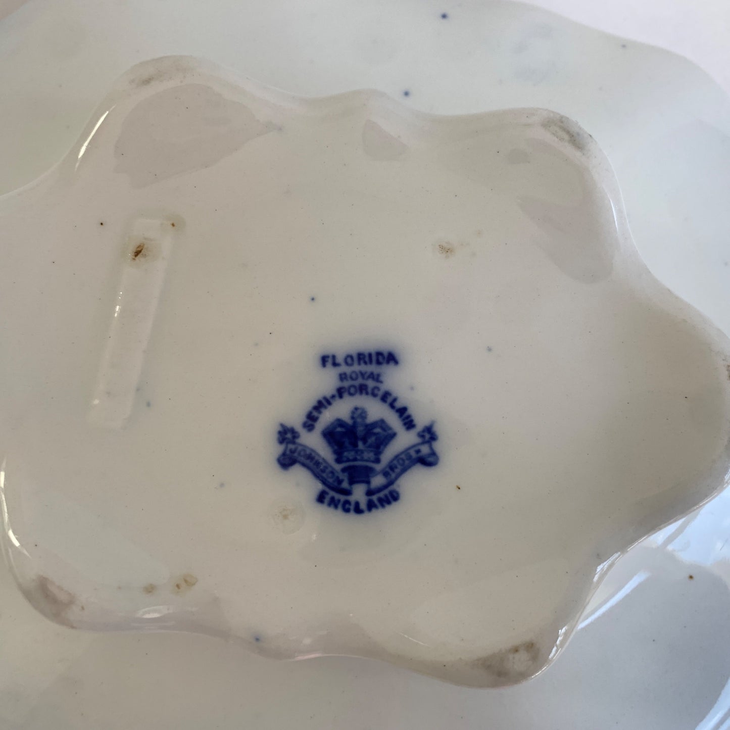 Florida Flow Blue Casserole Lidded Dish Johnson Bros BROKEN HANDLE