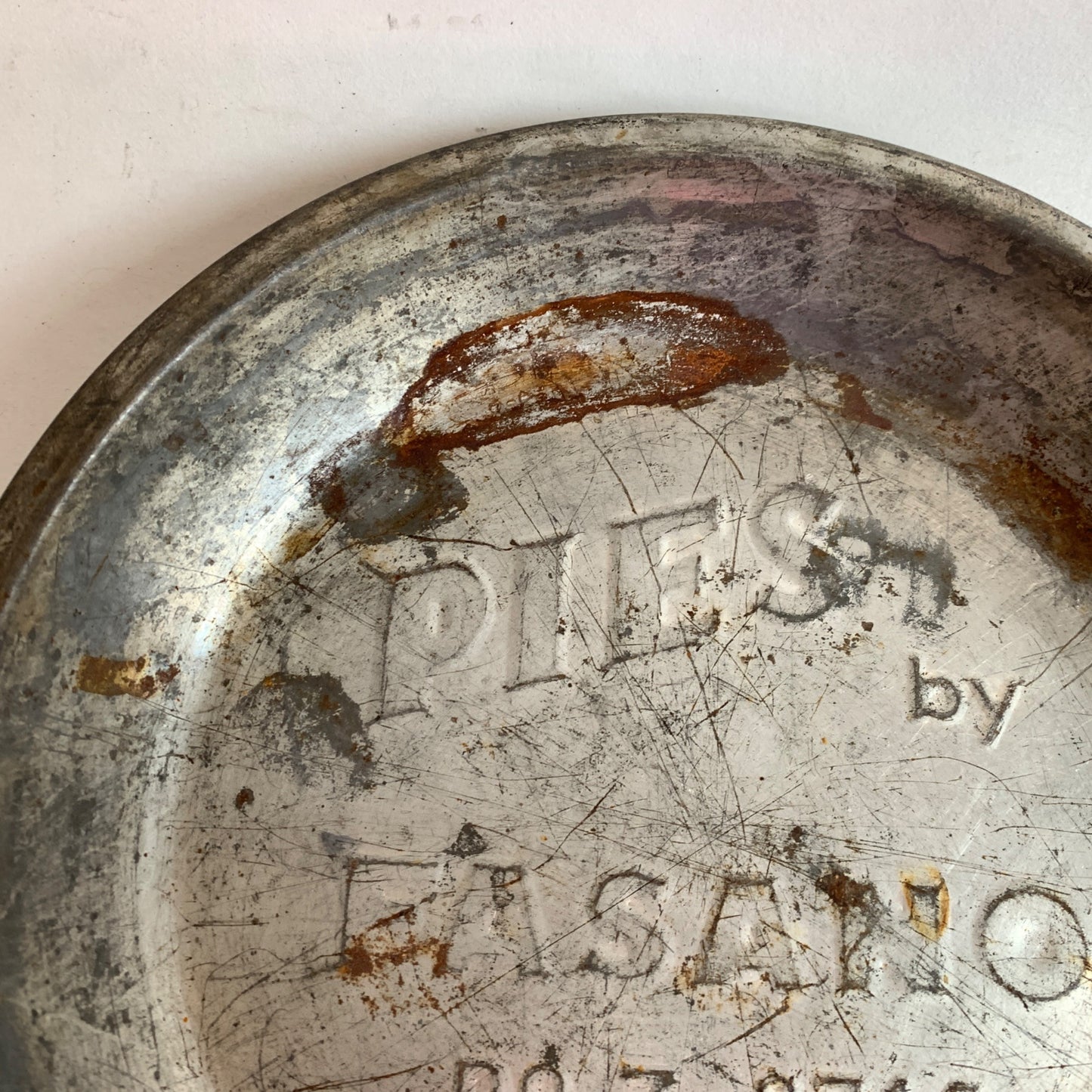 Pies by Fasano PO 7-8760 Vintage Metal Pie Plate