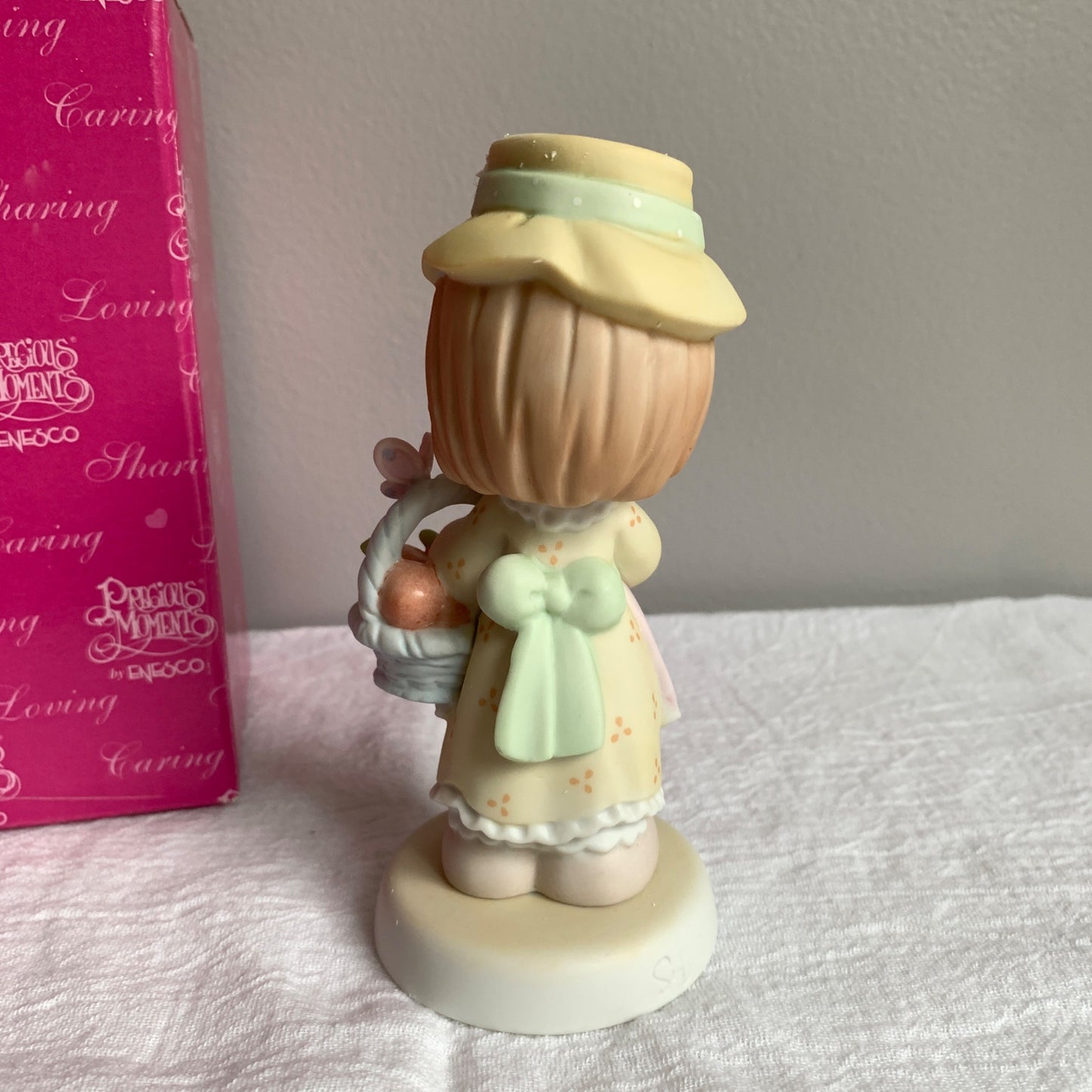 Precious Moments 115918 You're Just Peachy Fruitful Delights Series Figurine