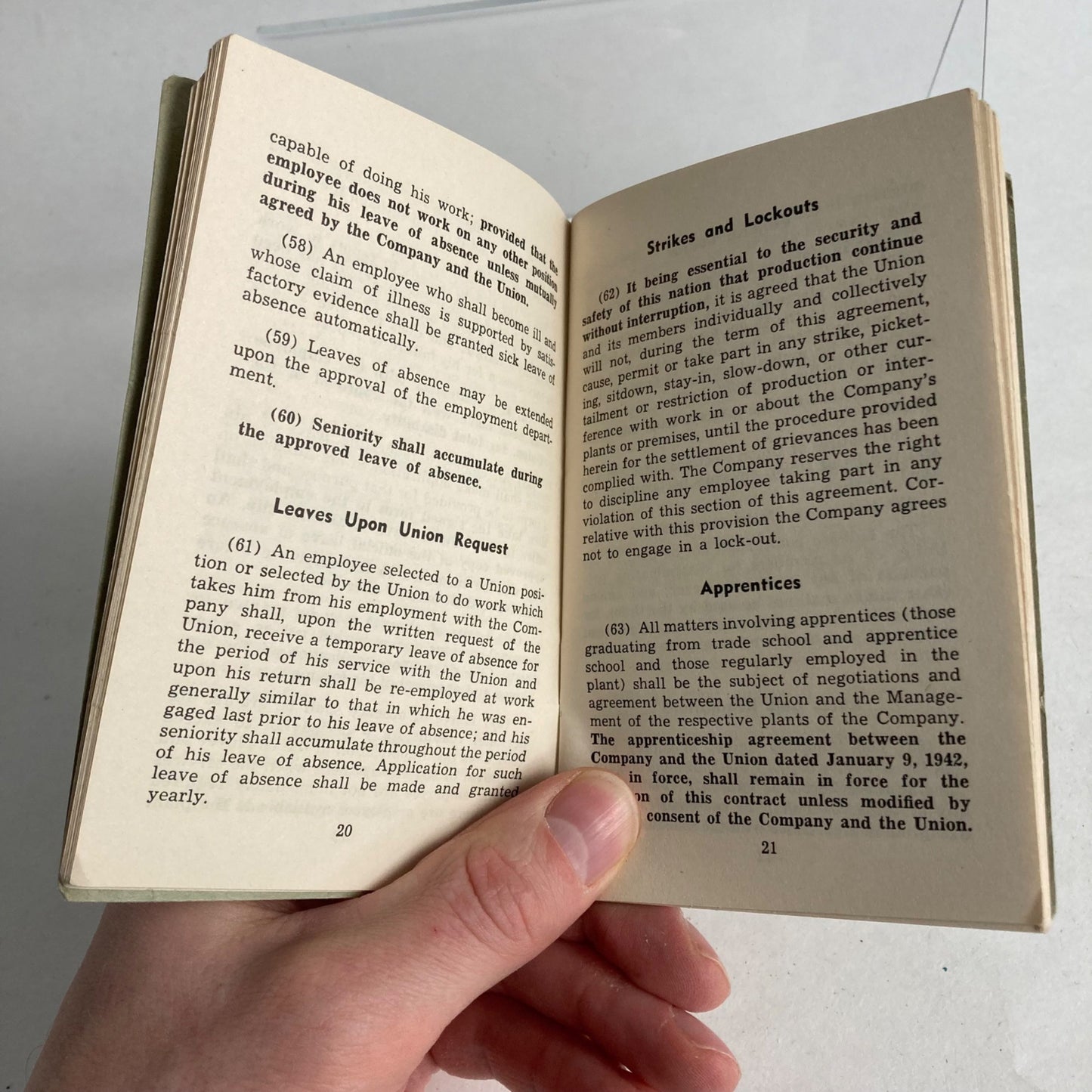 RARE 1942-43 Ford Motor Company Union Agreement Book Vintage UAW Contract WWII