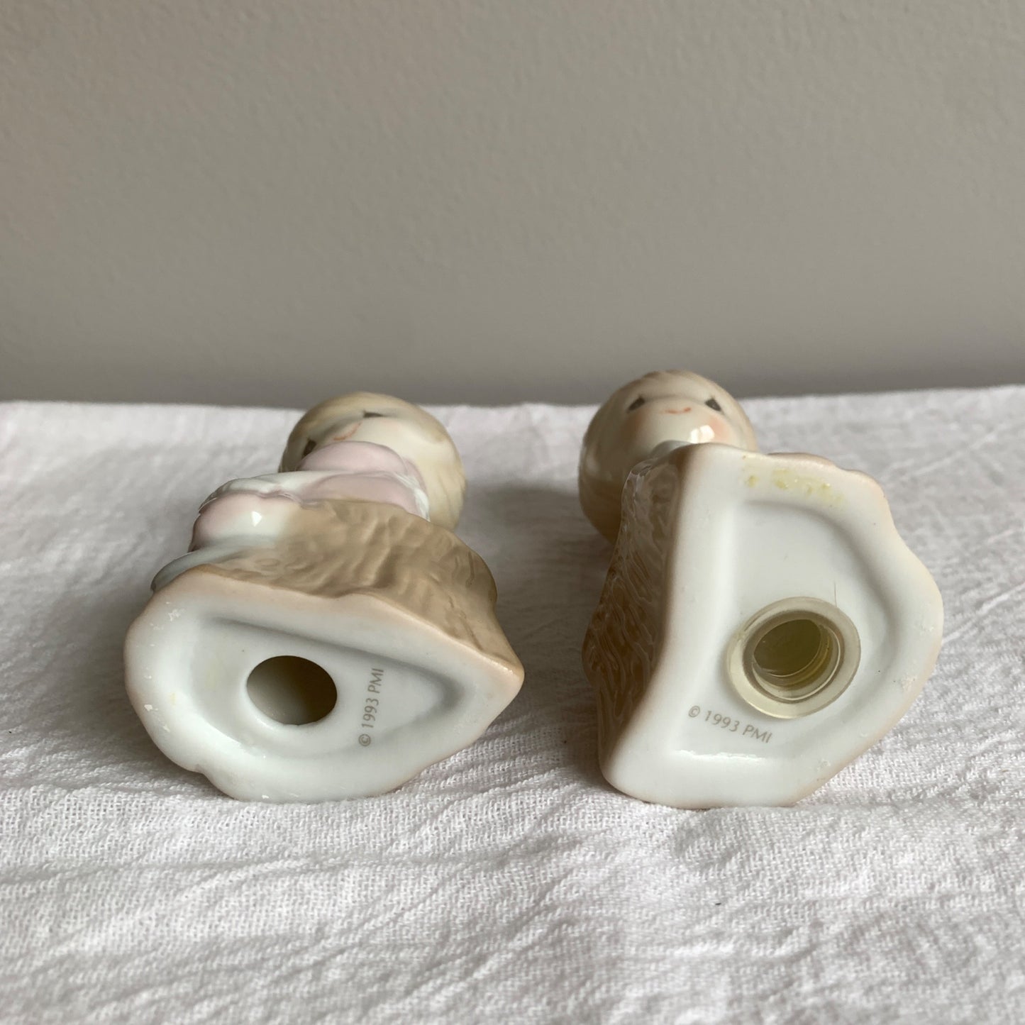 Precious Moments 357308 Girl By on Stump Salt Pepper Shakers in Box