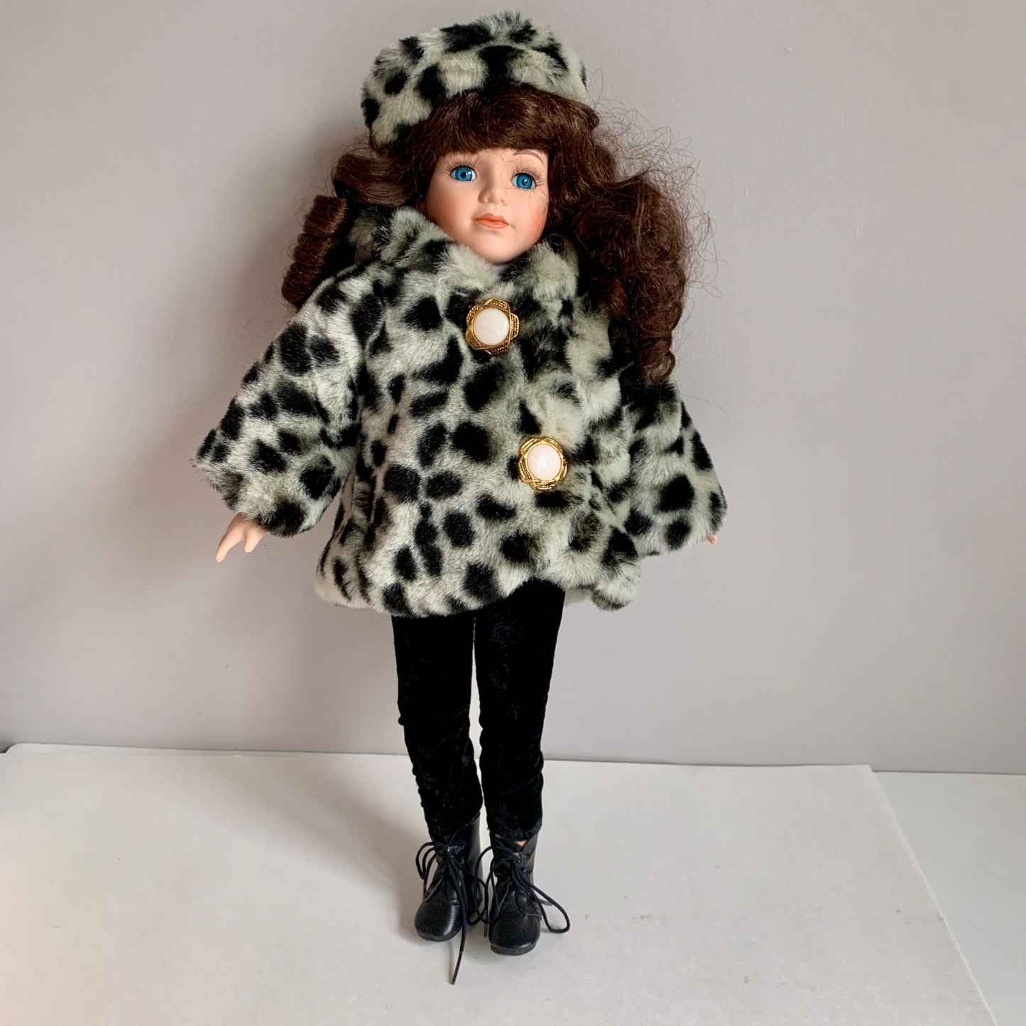 Dan Dee Soft Expressions Porcelain Doll Gray Cheetah Jacket
