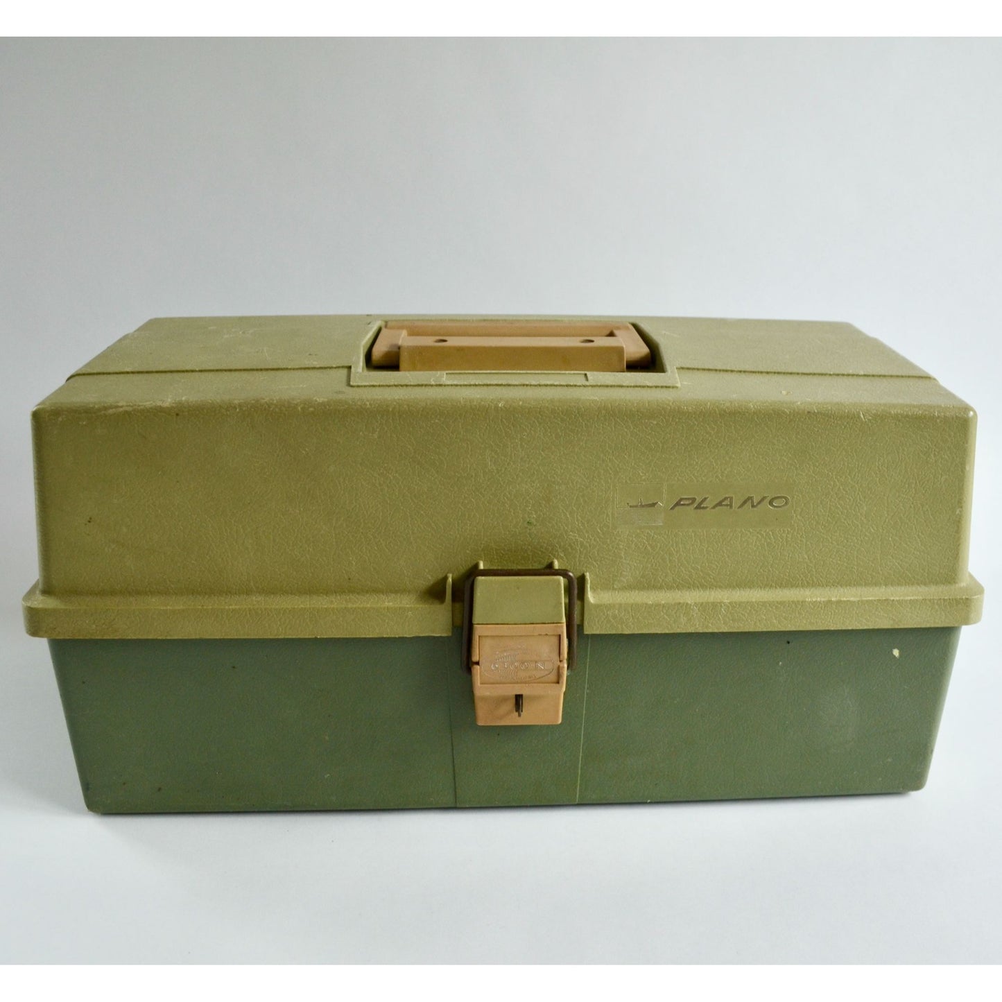Vintage Plano 6300N Fishing Tackle Box 3-Tray Fold-Out Green
