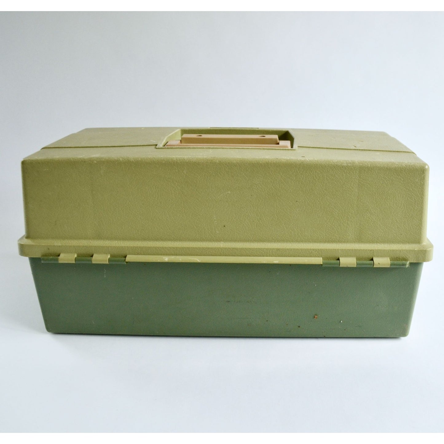 Vintage Plano 6300N Fishing Tackle Box 3-Tray Fold-Out Green