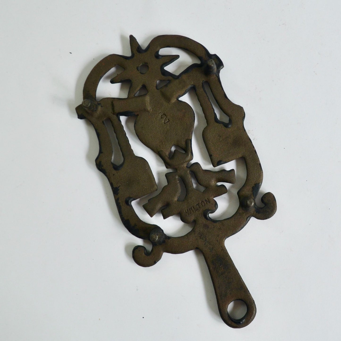 Wilton Cast Iron Trivet Vintage Hearts Birds