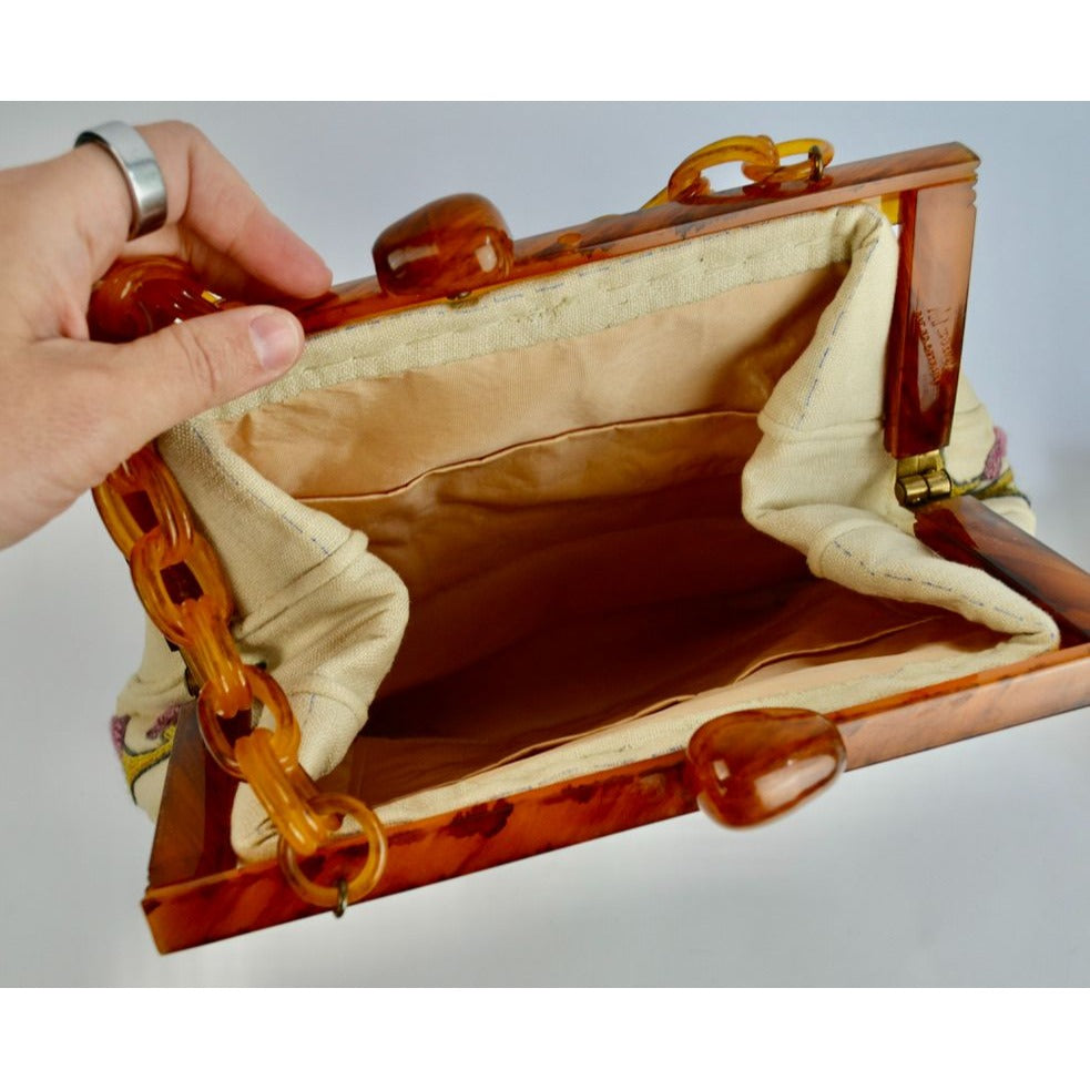 Beautiful Vintage Crewel Embroidered Lucite Bakelite Chain Handle Purse