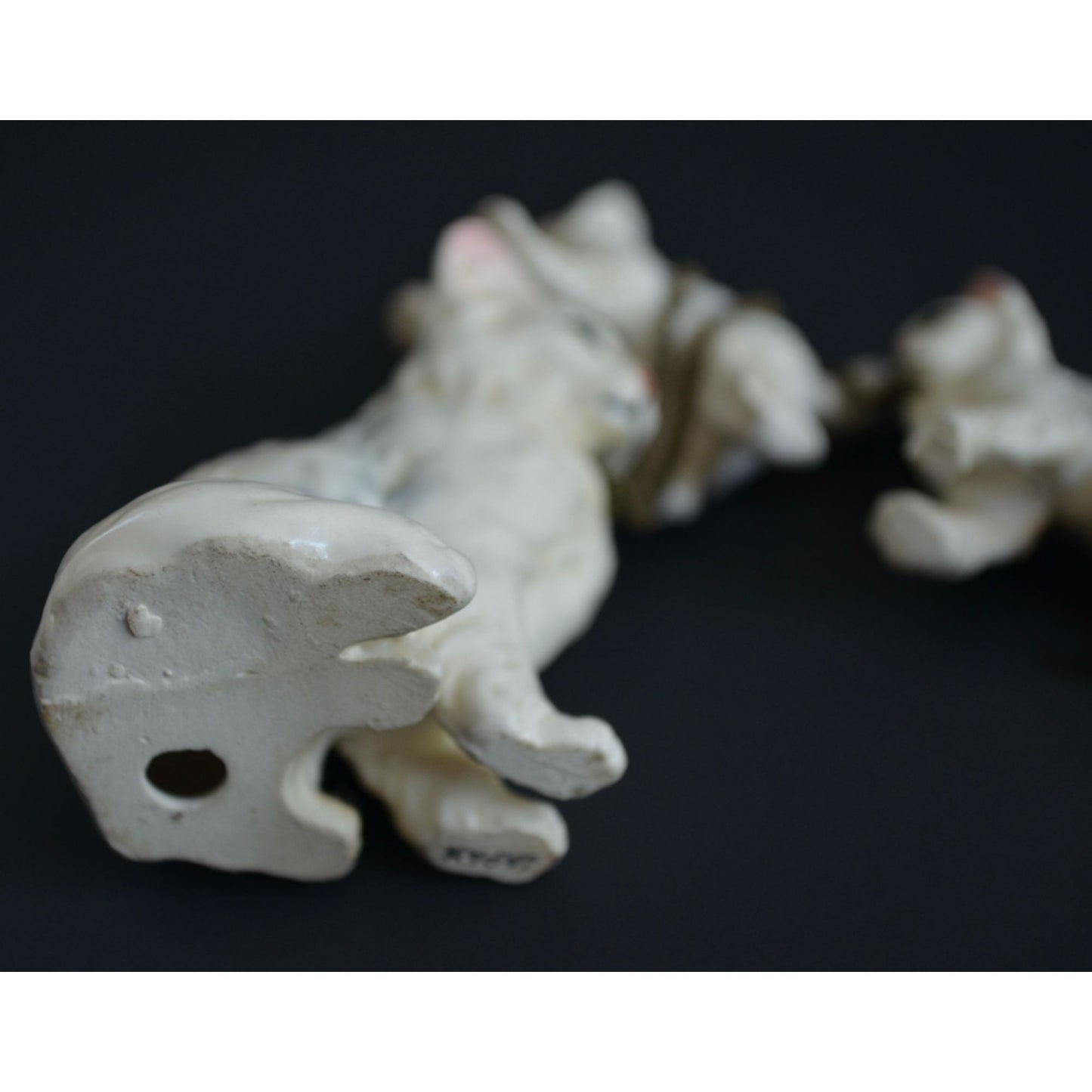 Vintage White Cat Kittens Chained Ceramic Figurines Japan