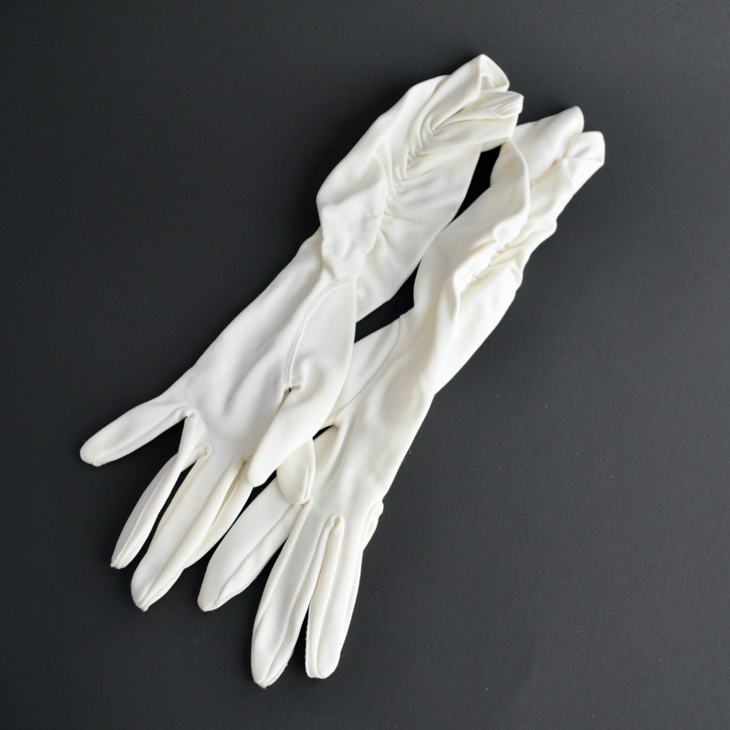 Vintage Women's White Ruched Gloves 3/4 Length