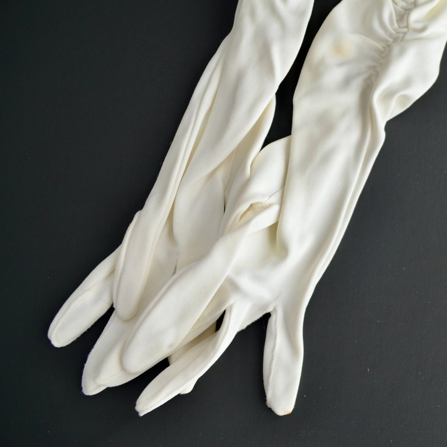 Vintage Women's White Ruched Gloves 3/4 Length