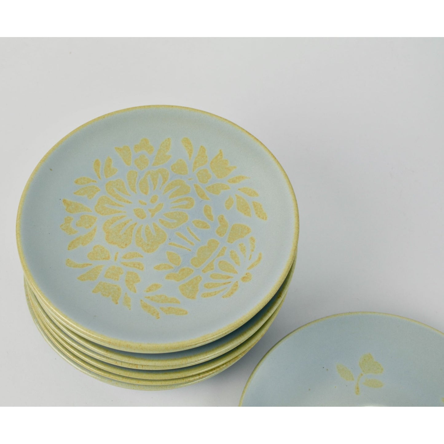 Red Wing Brocade Lot 1 Saucer 8 Dessert Plates Vintage