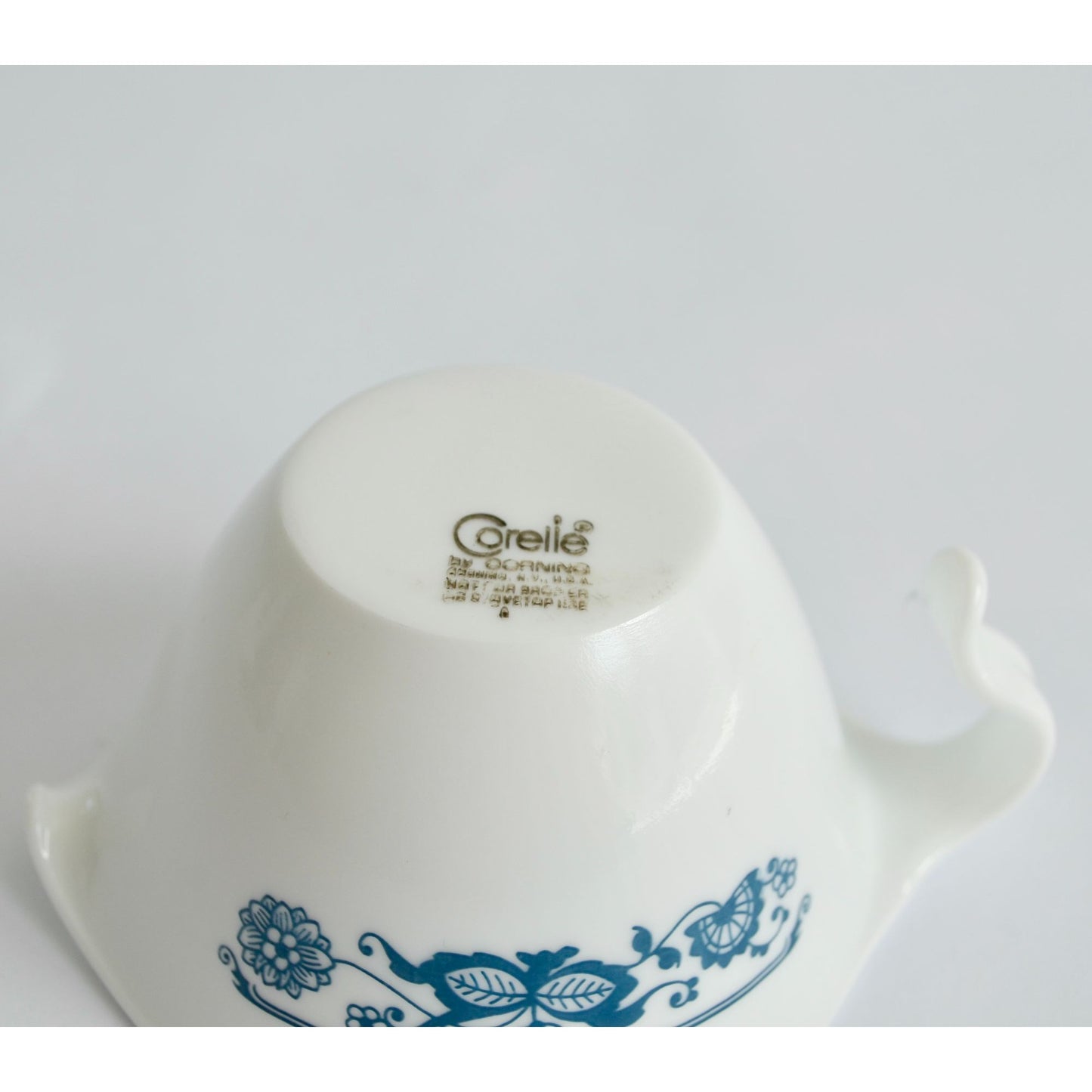 Corelle Old Town Blue Onion Creamer Hook Handle