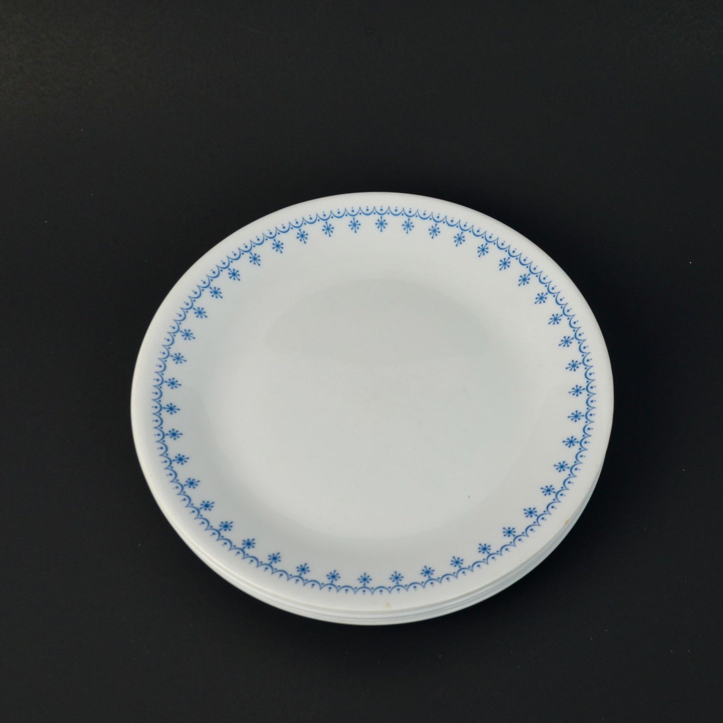 Corelle Snowflake Blue Garland Dessert Plates Lot of 3 Vintage Bread Butter