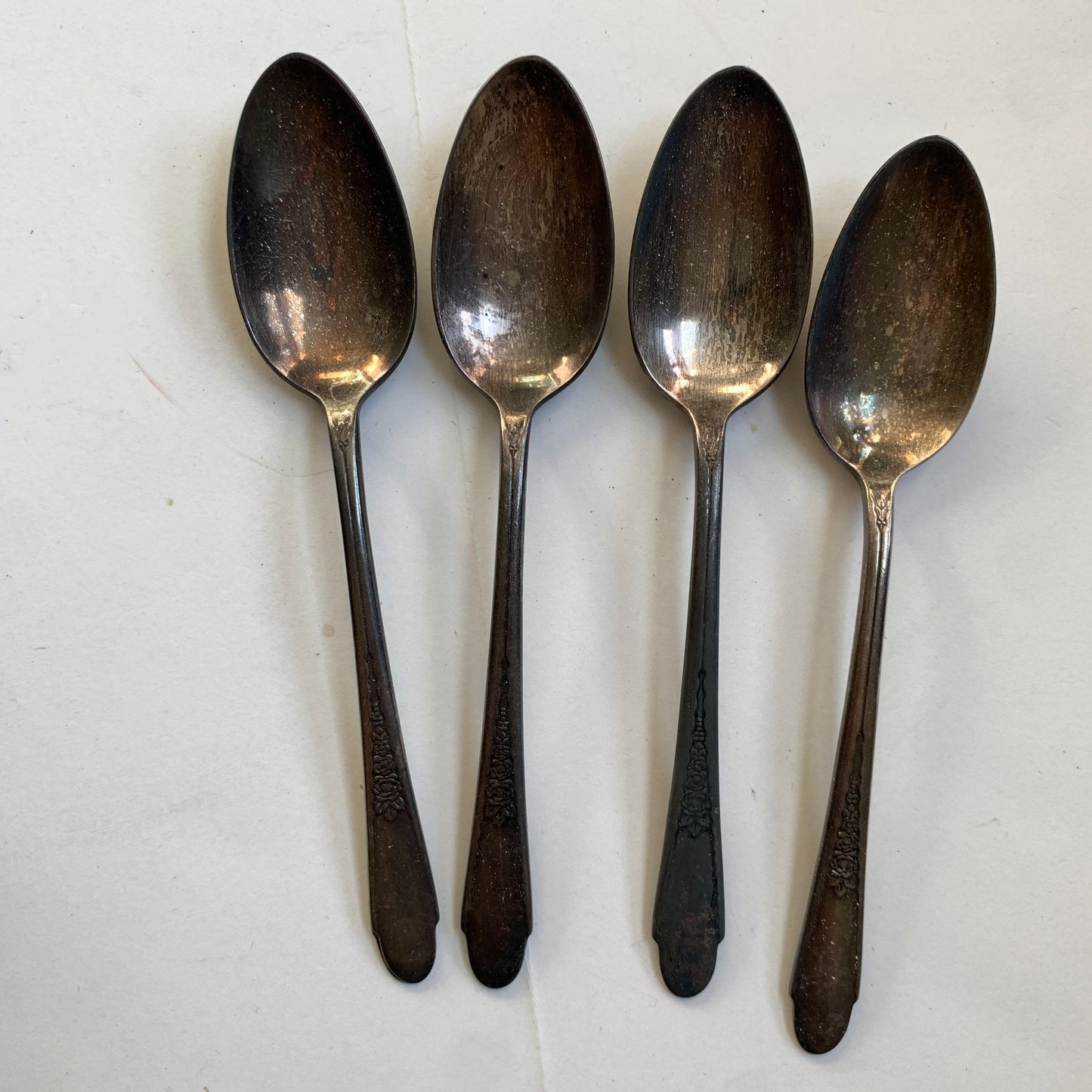 Vintage WM Rogers International Silver Gardenia Set in Box