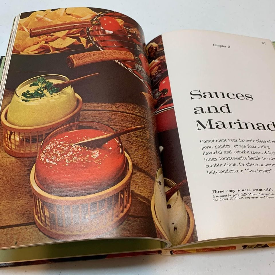 1970 Better Homes & Gardens Barbecue Book
