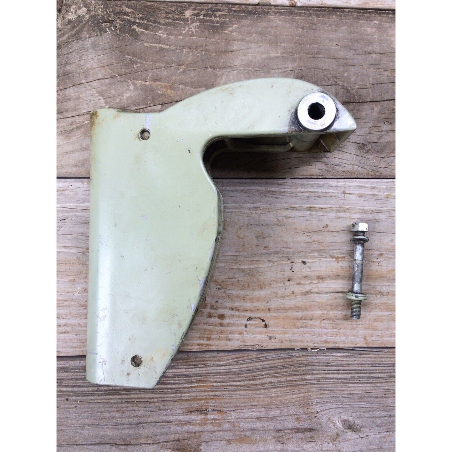 1947 3.5HP SCOTT ATWATER 461-2438 & 461-2439 MOTOR PIVOT BRACKETS