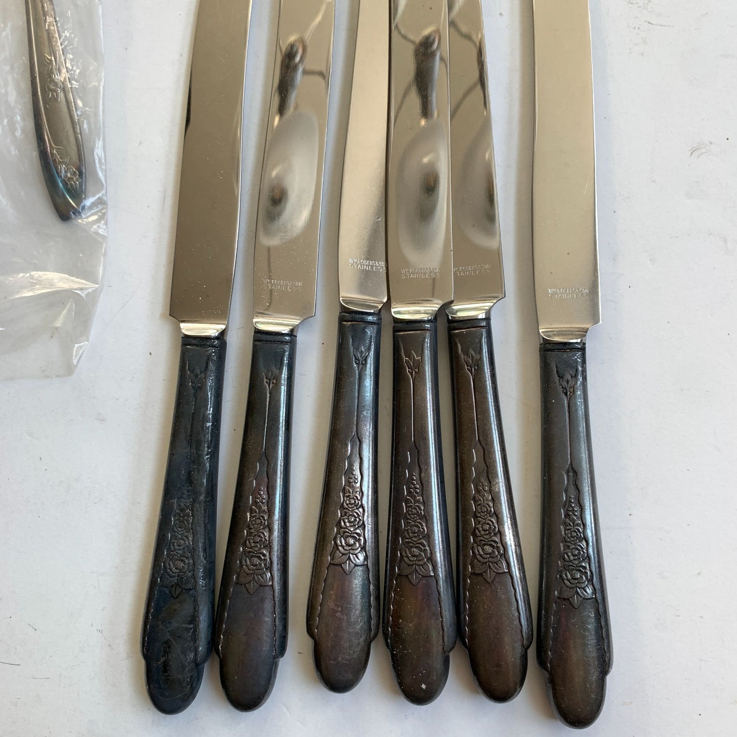 Vintage WM Rogers International Silver Gardenia Set in Box