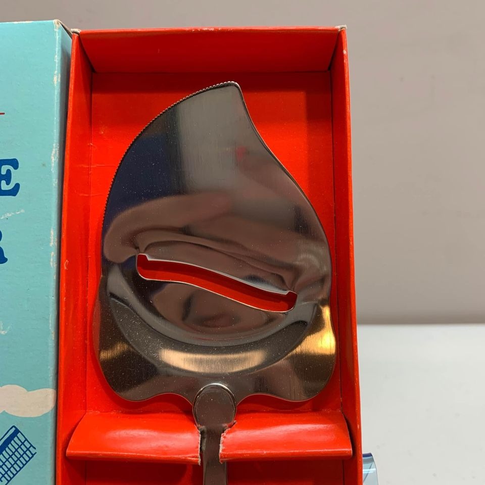Vintage Kaasschaaf Cheese Slicer Windmill Design Stainless Steel Ceramic Handle