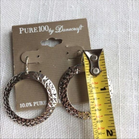 New 10.0% Pure Silver Textured Hoop Earring