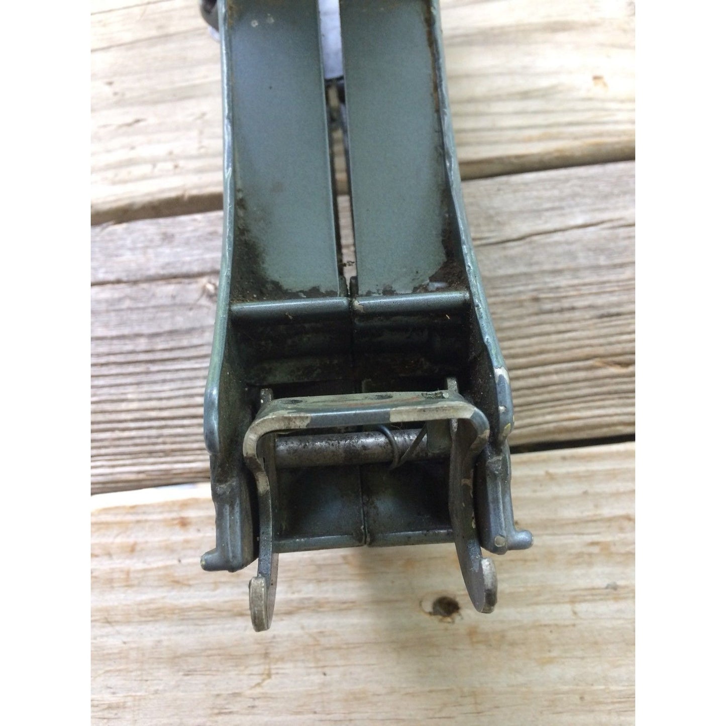 1963 3HP EVINRUDE 3302S LIGHTWIN SWIVEL BRACKET, BOTH SIDES INCLUDED!