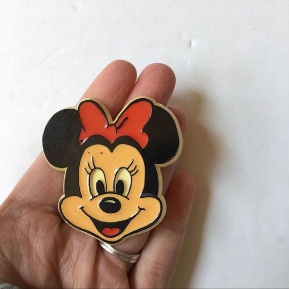 Vintage 1980s Minnie Mouse Plastic Pin