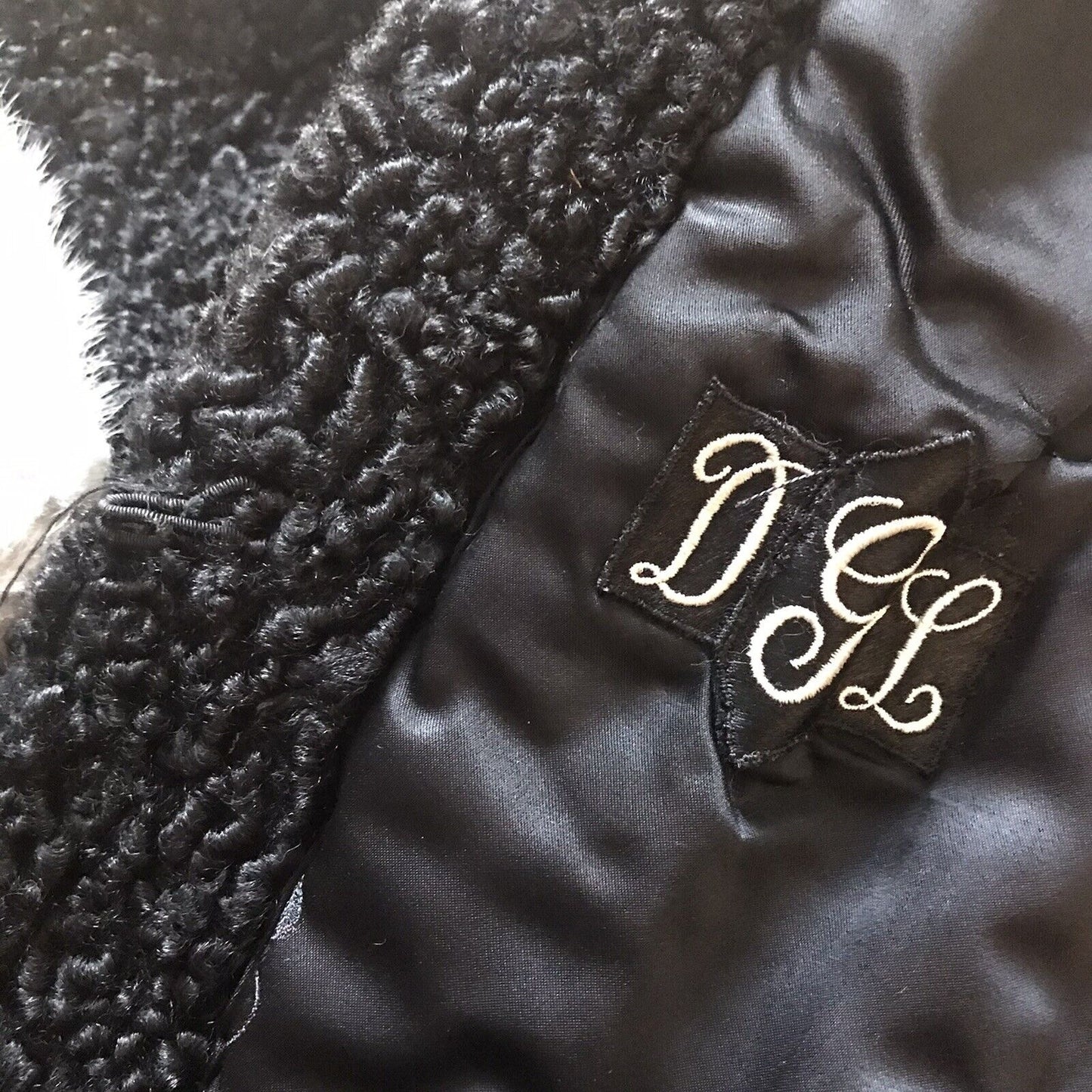 Vintage 1930's-1940's Field & Schlick Lambswool Jacket w/ Fur Cuffs & Collar