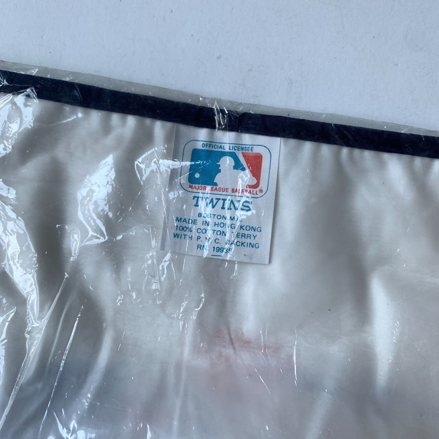 Vintage MLB Minnesota Twins Souvenir Bib
