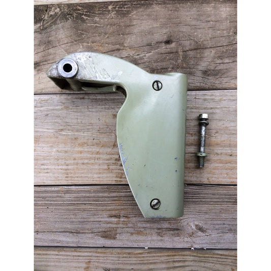 1947 3.5HP SCOTT ATWATER 461-2438 & 461-2439 MOTOR PIVOT BRACKETS