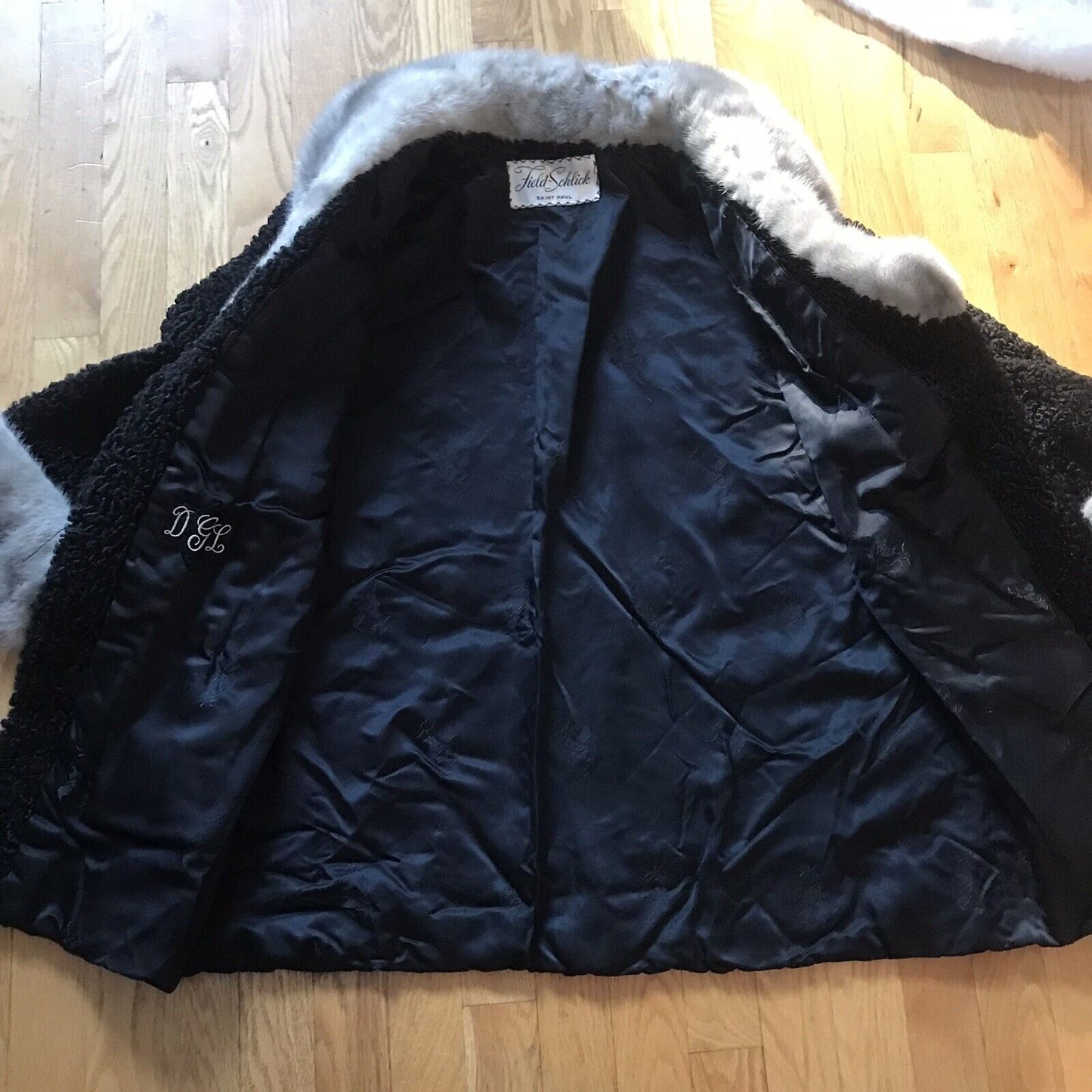 Vintage 1930's-1940's Field & Schlick Lambswool Jacket w/ Fur Cuffs & Collar