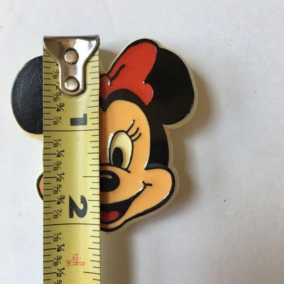 Vintage 1980s Minnie Mouse Plastic Pin