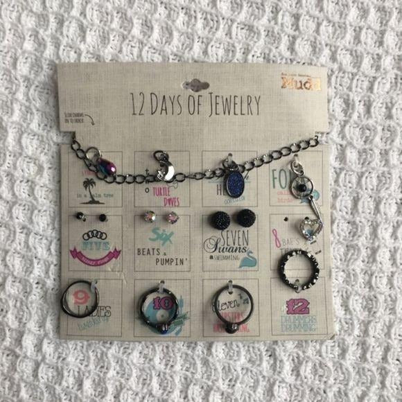 New Mudd 12 Days of Jewelry Necklace Earrings