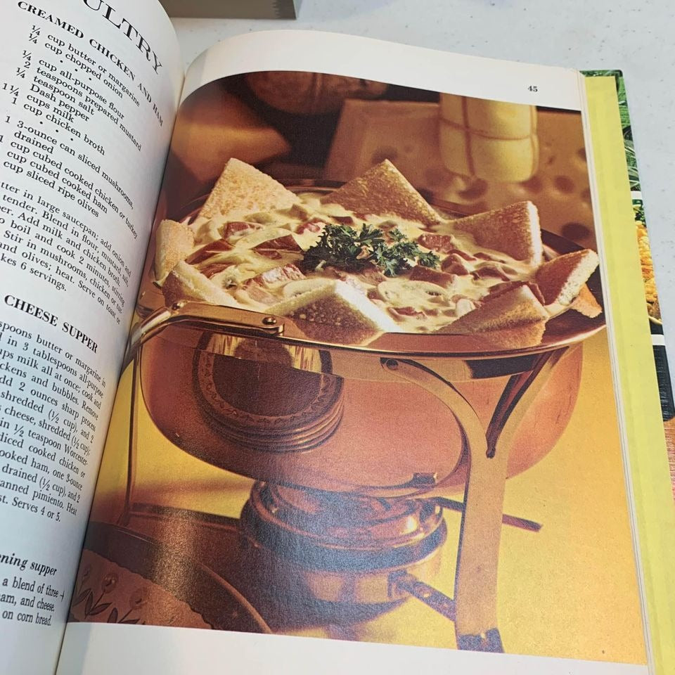 1974 Better Homes & Gardens Favorite Ways with Chicken Turkey, Duck and Game Birds Cook Book
