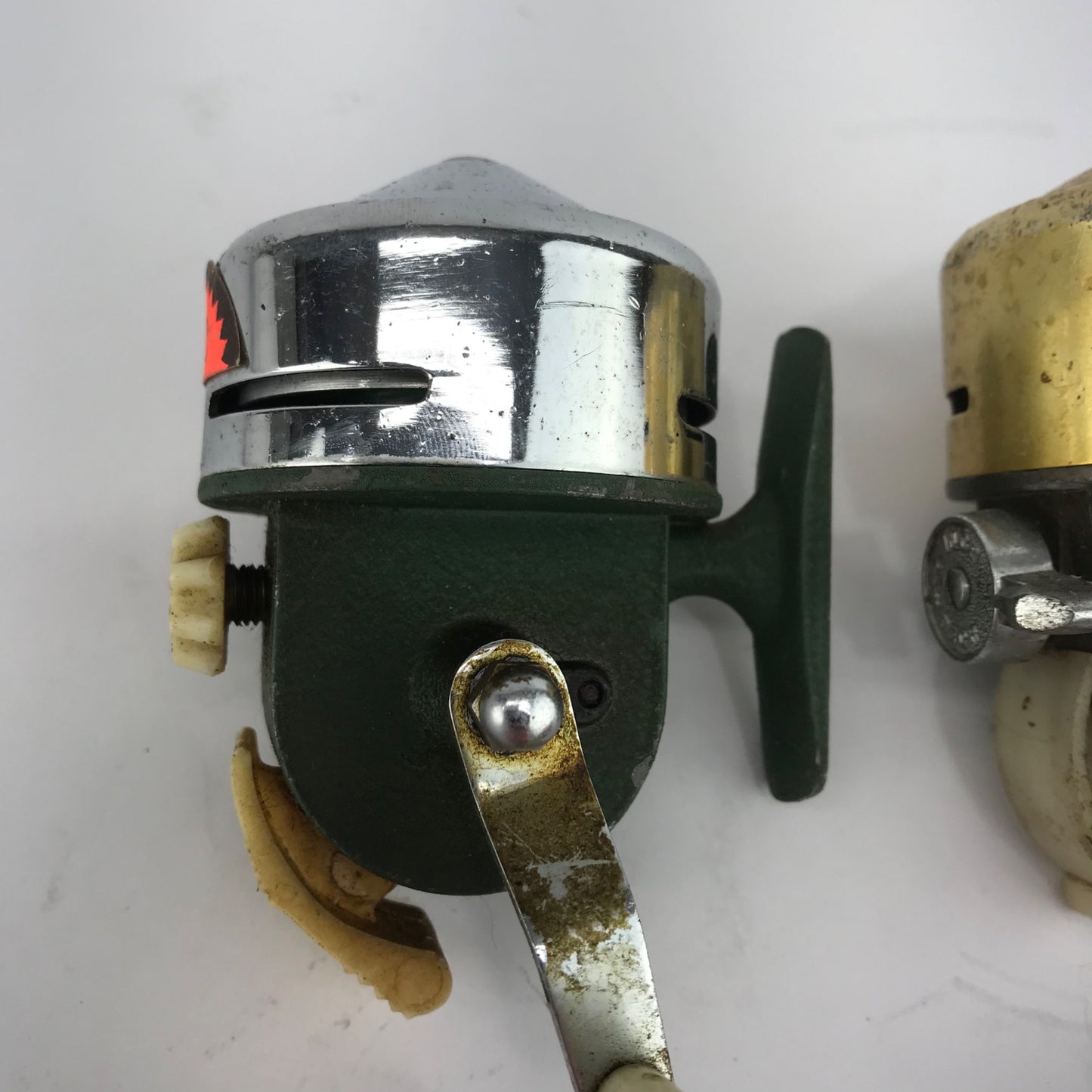 Lot 4 Vintage Spincast Fishing Reels FOR PARTS OR REPAIR