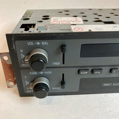 GM Model 16165881 Delco Vintage Radio Stereo Receiver UNTESTED