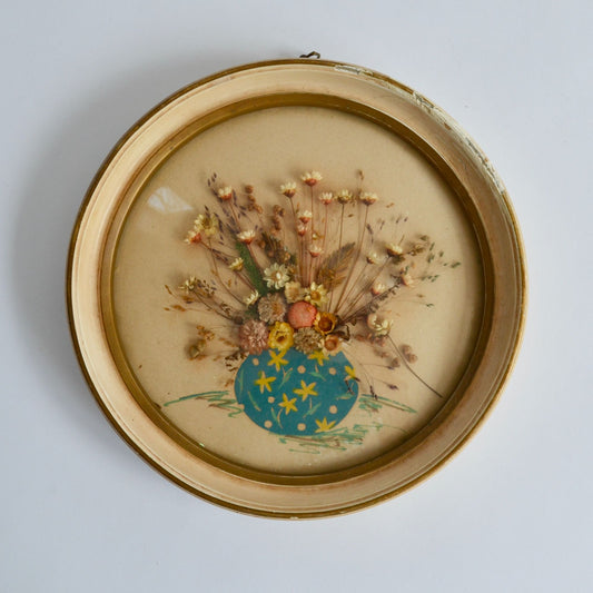 Vintage Dried Floral Bouquet in Round Frame with Rounded Bubble Glass Convex Dome