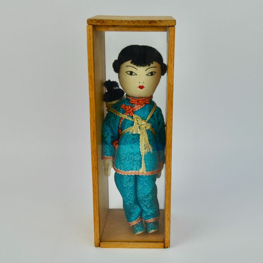 Vintage China Chinese Mom Mother & Baby Child Doll In Shadowbox
