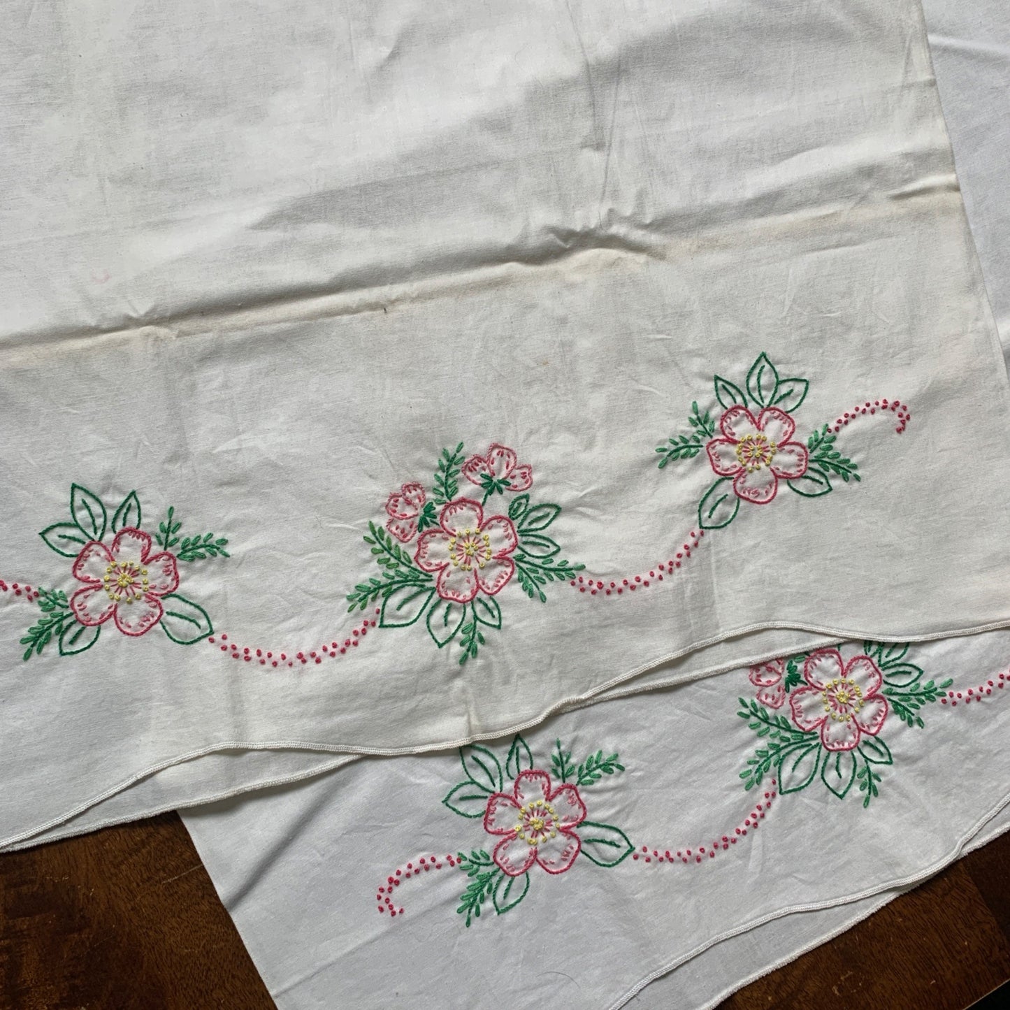 Vintage Hand Embroidered Pillowcases Floral Flowers Pair of 2 Set