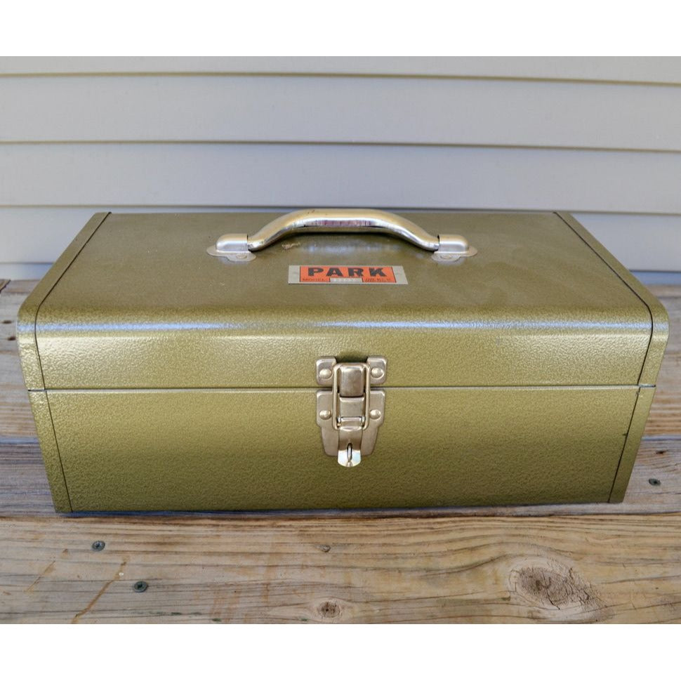 Vintage Park Model 83333 Tool Tackle Box Metal Green EXCELLENT CONDITION!