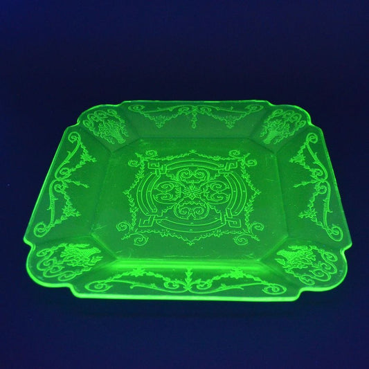 Anchor Hocking Square Princess Plate Vaseline Uranium Glass Green Vintage