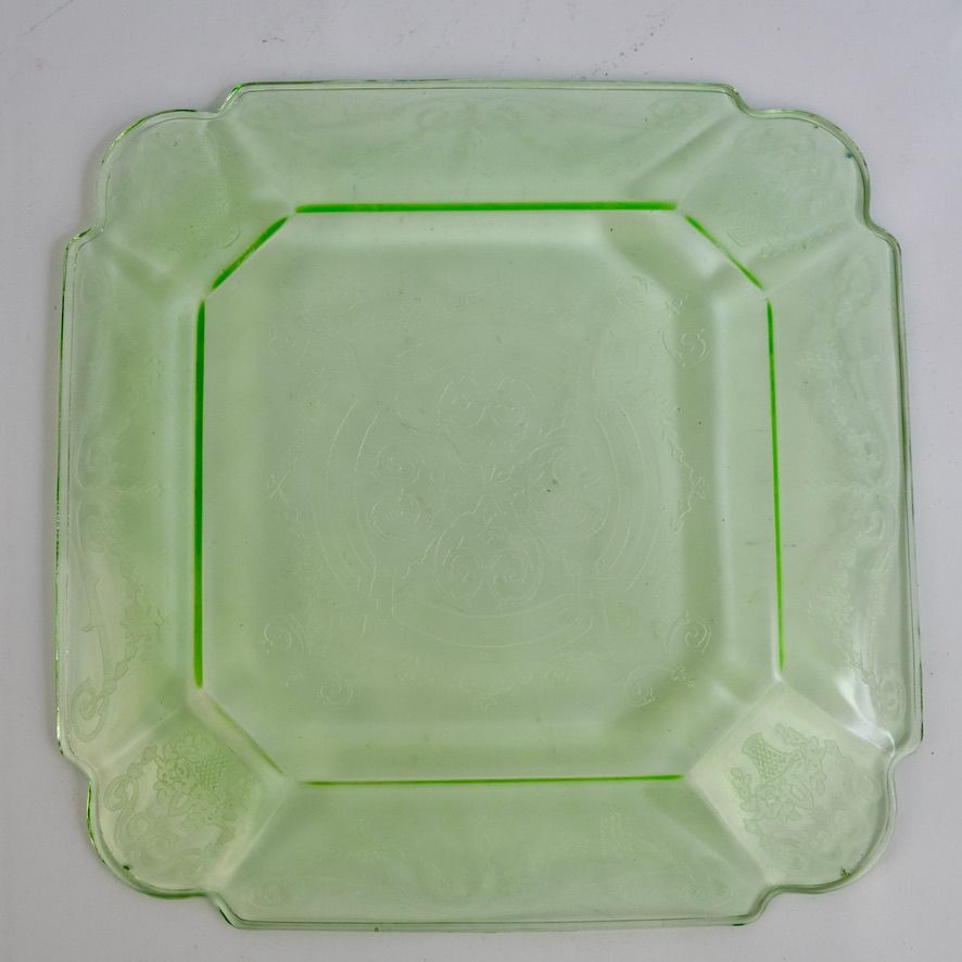 Anchor Hocking Square Princess Plate Vaseline Uranium Glass Green Vintage