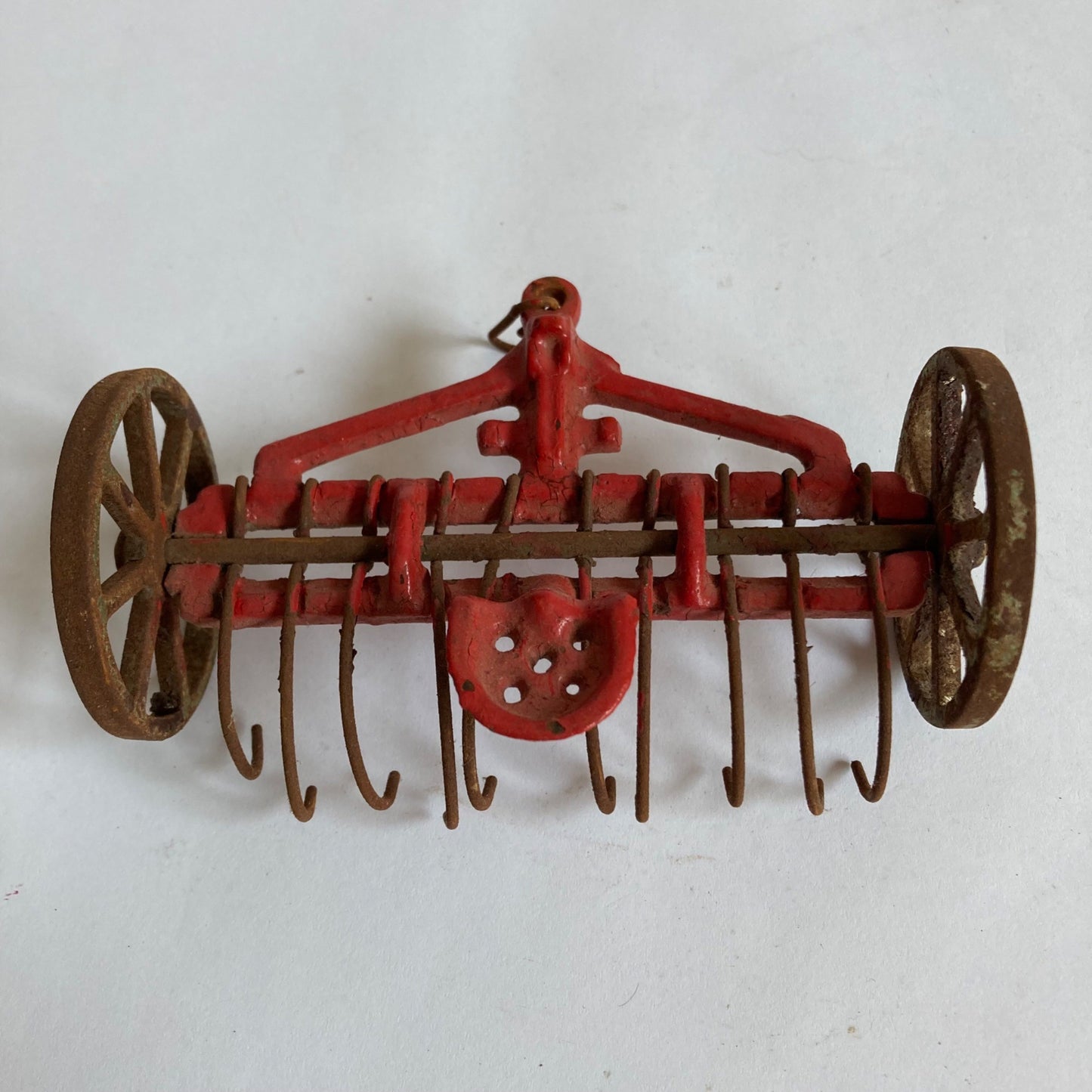 Vintage Arcade Oliver Toy Hay Rake Red Farm Tractor implement Cast iron