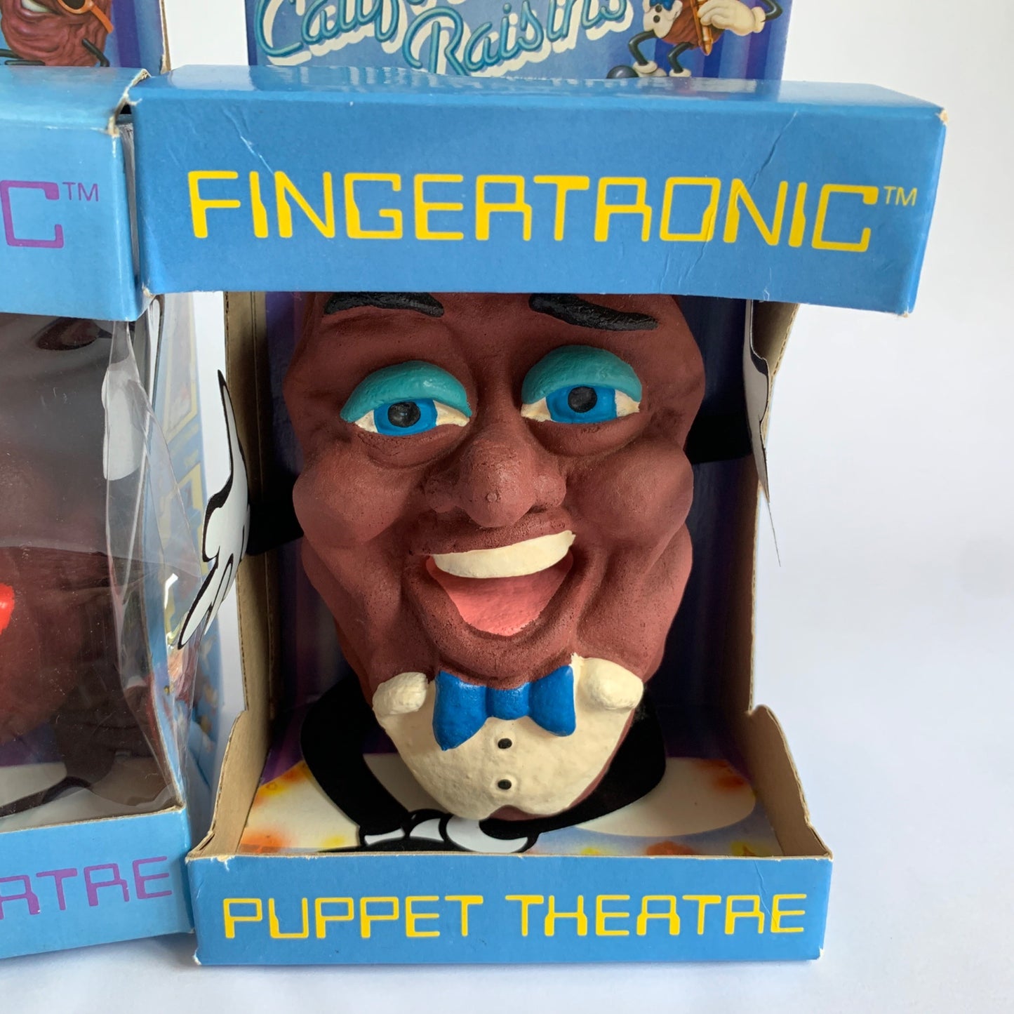 The California Raisins Fingertronic Puppet Theatre Set of 2 Vintage New